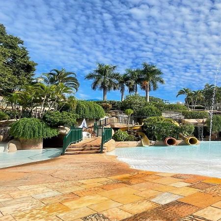 Villas Diroma Com Um Dia No Acqua Park, Splash E Slide كلدس نوفاس المظهر الخارجي الصورة