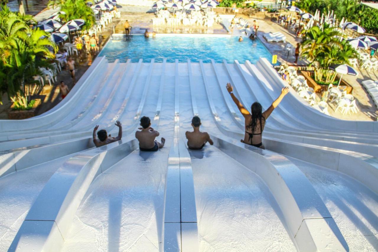 Villas Diroma Com Um Dia No Acqua Park, Splash E Slide كلدس نوفاس المظهر الخارجي الصورة