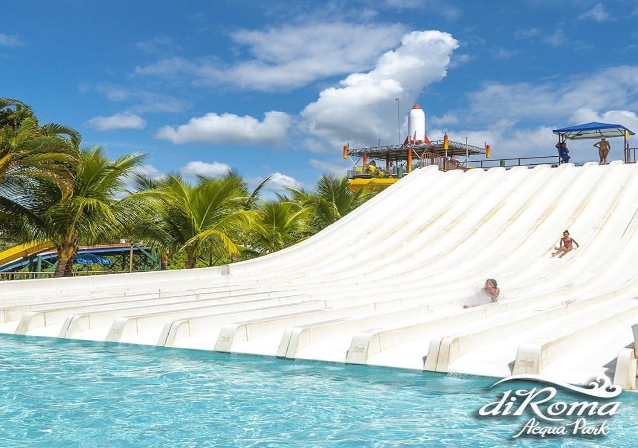 Villas Diroma Com Um Dia No Acqua Park, Splash E Slide كلدس نوفاس المظهر الخارجي الصورة