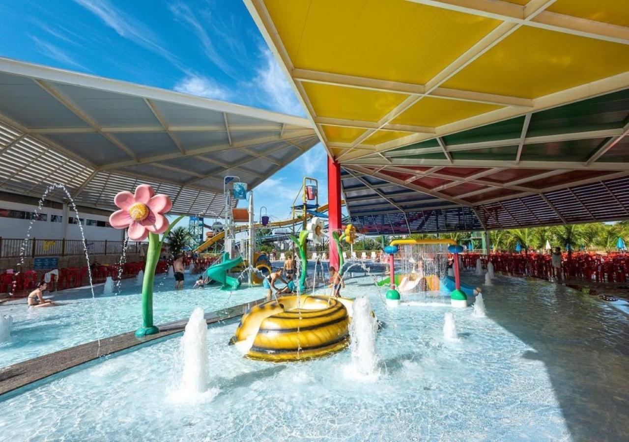 Villas Diroma Com Um Dia No Acqua Park, Splash E Slide كلدس نوفاس المظهر الخارجي الصورة